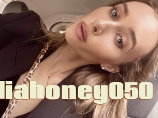 Ameliahoney050