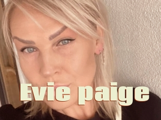 Evie_paige