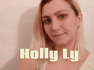 Holly_Ly