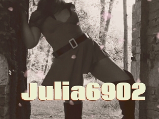 Julia6902