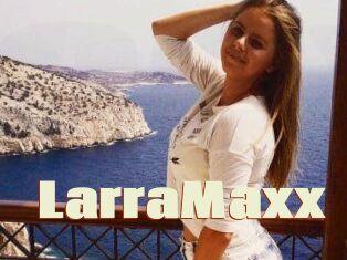 LarraMaxx