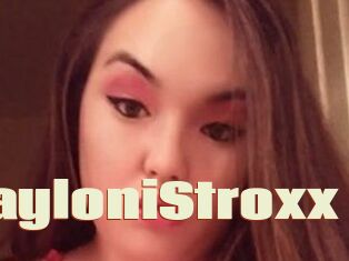 LayloniStroxx