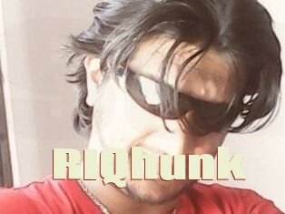 RIQhunk