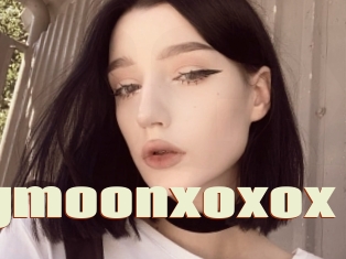 Shiningmoonxoxox