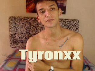 Tyronxx